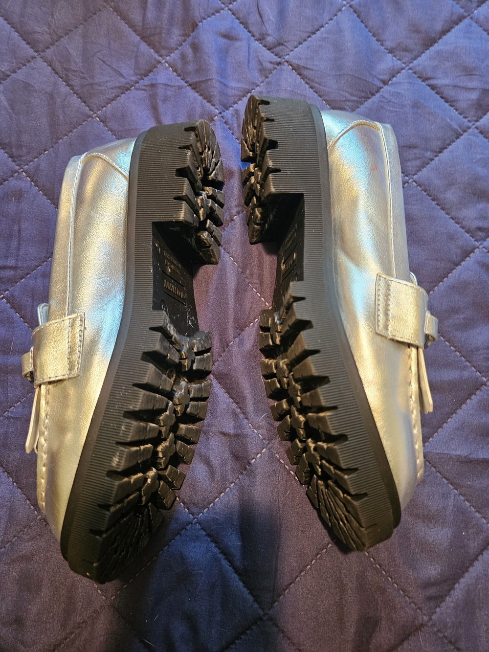 Old Navy Metallic Silver Slip-Ons Worn Once Size 8 Womens